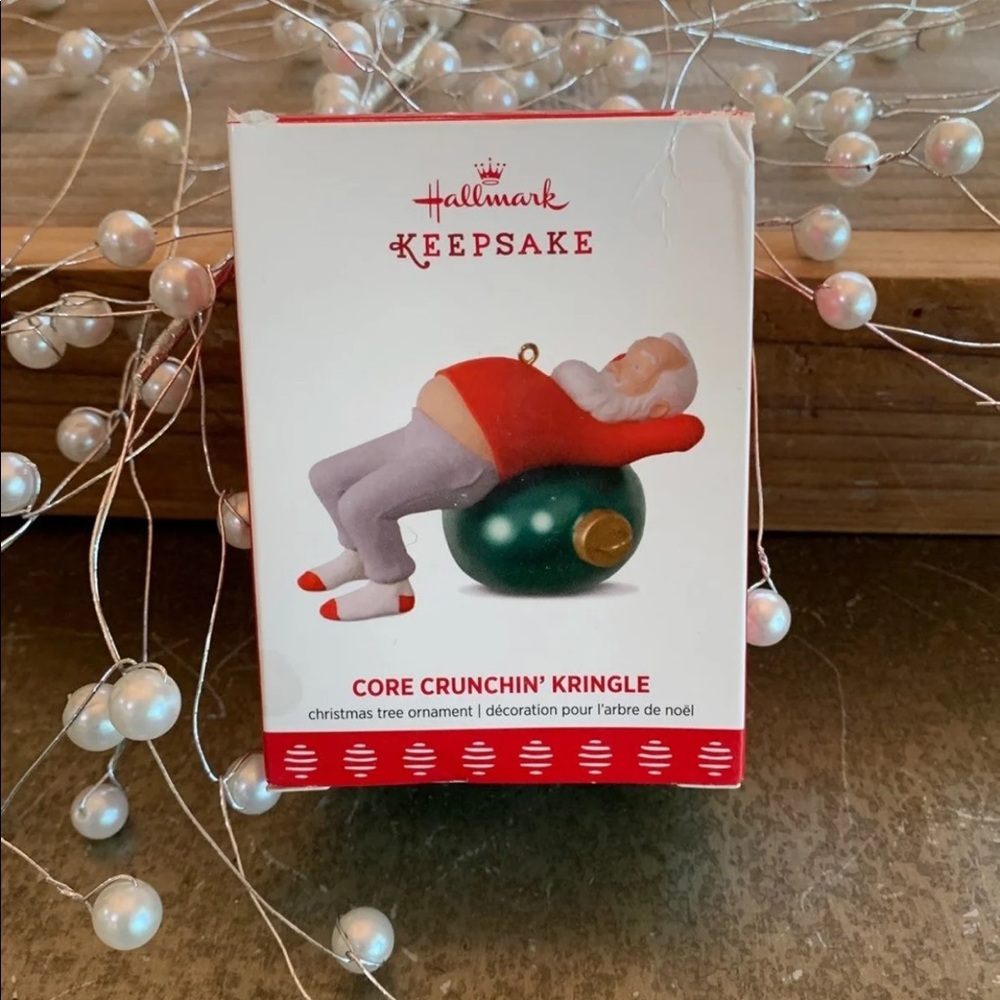 HALLMARK KEEPSAKE CHRISTMAS “2017 “CORE CRUNCHIN KRINGLE” SANTA ORNAMENT